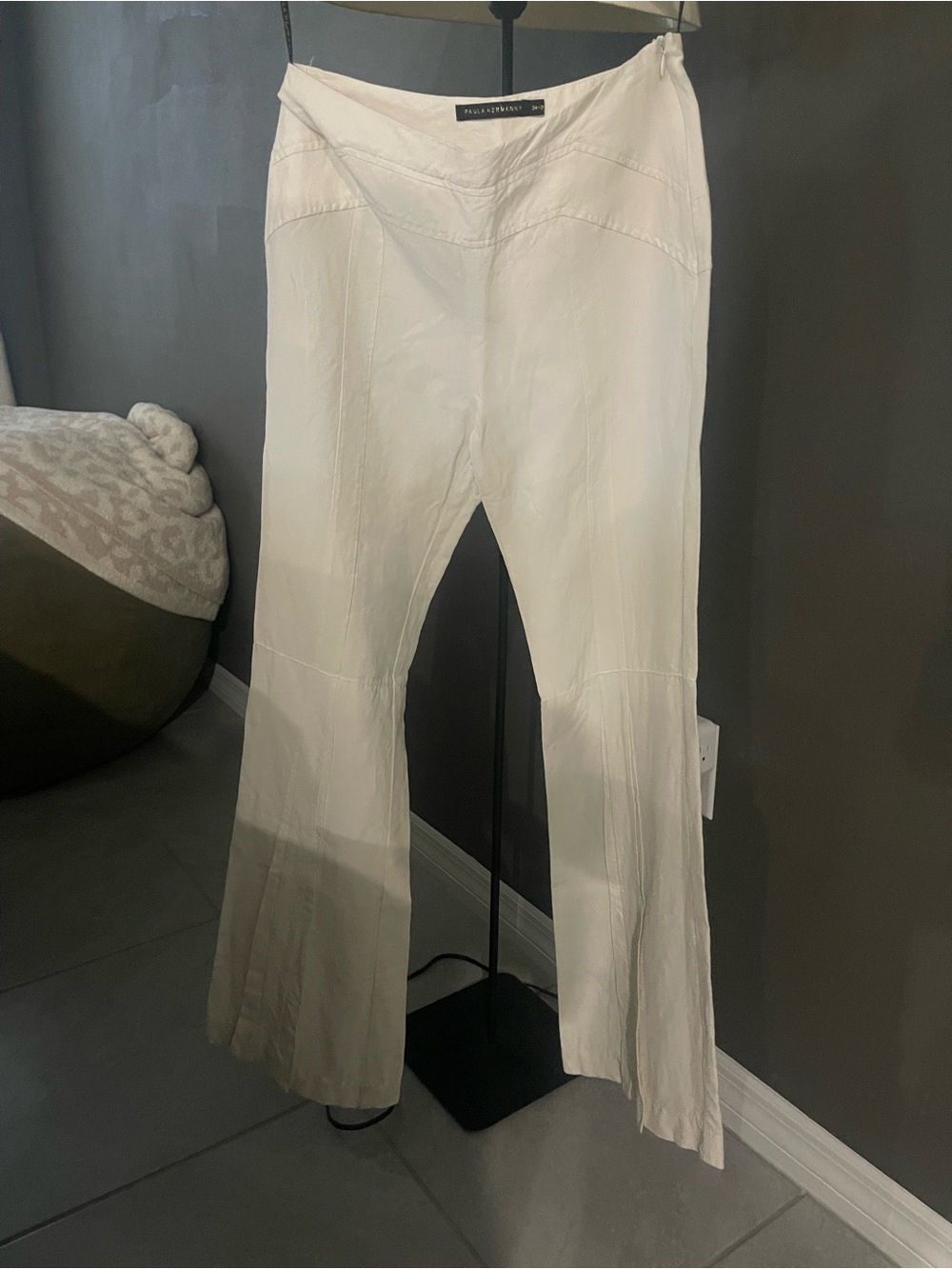 Vix by Paula Hermanny Off-White  Linen Pants